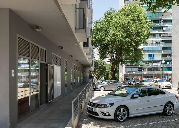 Marcela With Private Parking *