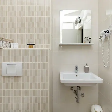 Apartment Marcela With Private Parking