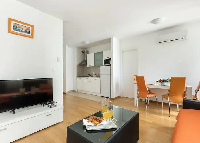 Appartamento Marcela With Private Parking Spalato