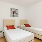 Marcela With Private Parking Apartamento
